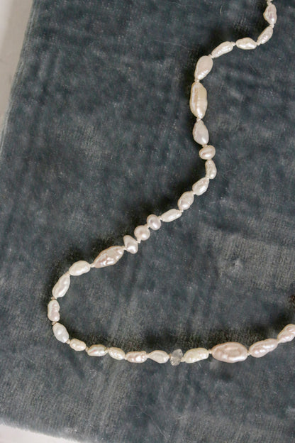 Barok parel ketting met handgemaakte kapittel sluiting