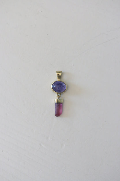 Tanzaniet cabochon hanger met ruwe roze toermalijn kristal hanger
