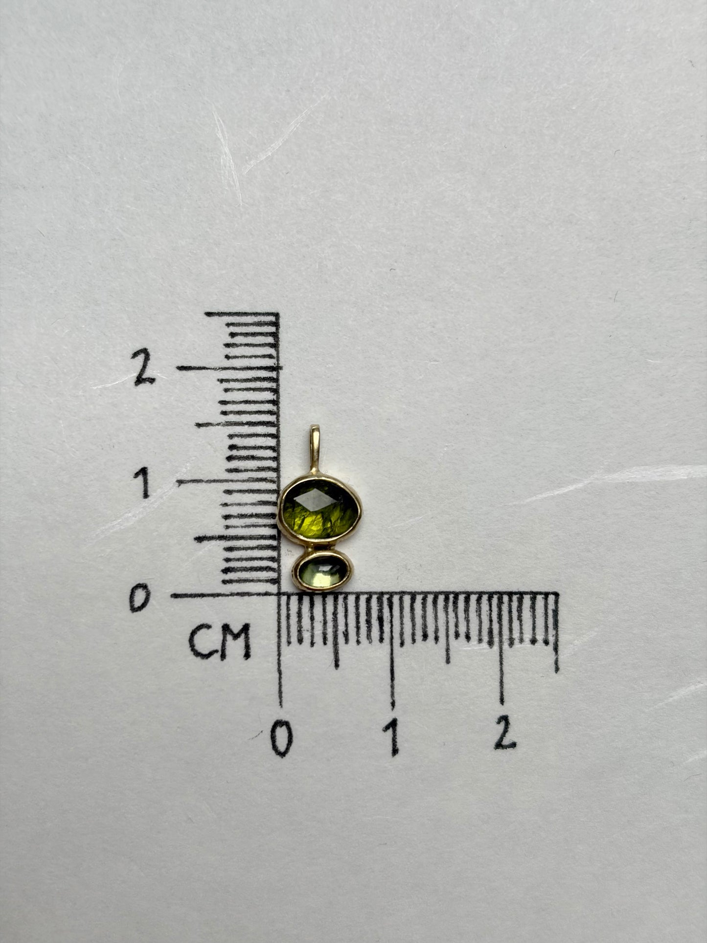 Groene toermalijn & saffier hanger 14k geel goud