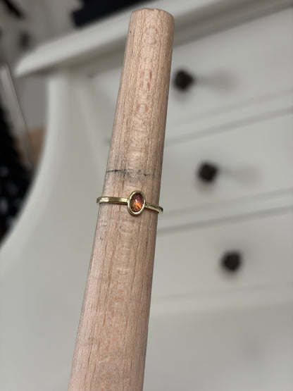 Perzik toermalijn cabochon ring