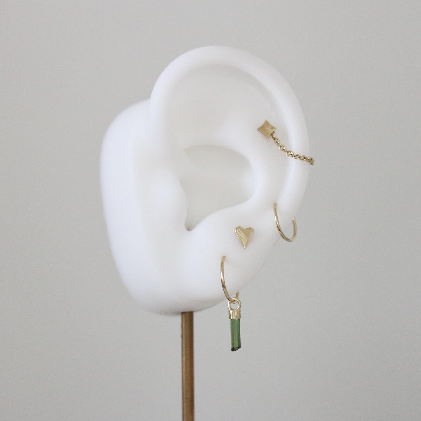 Mini ruwe groene & blauwe toermalijn charm