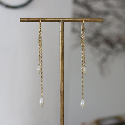 Druppeloorbellen met natuurlijke parels