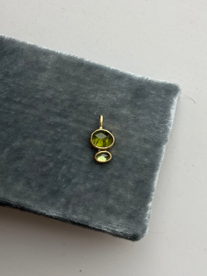 Groene toermalijn & saffier hanger 14k geel goud