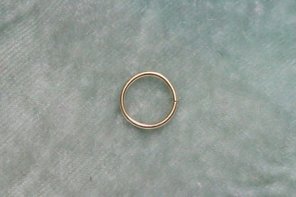 14K GG 0.8mm seamless piercing ring