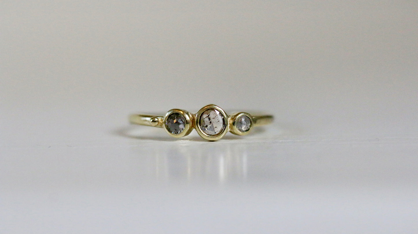 zout & peper diamanten ring