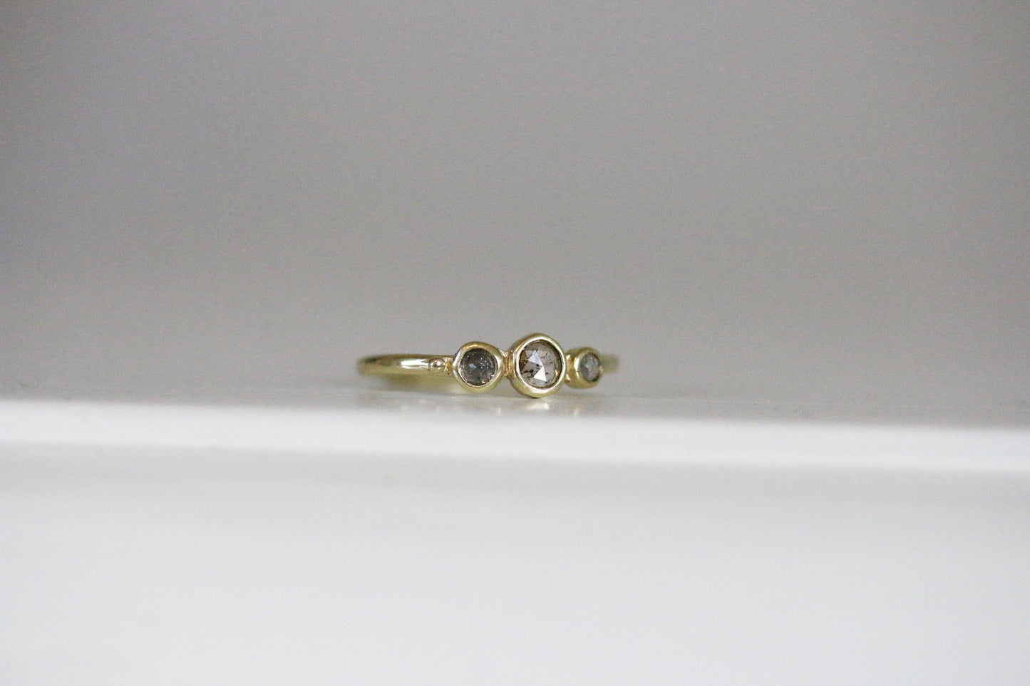 zout & peper diamanten ring
