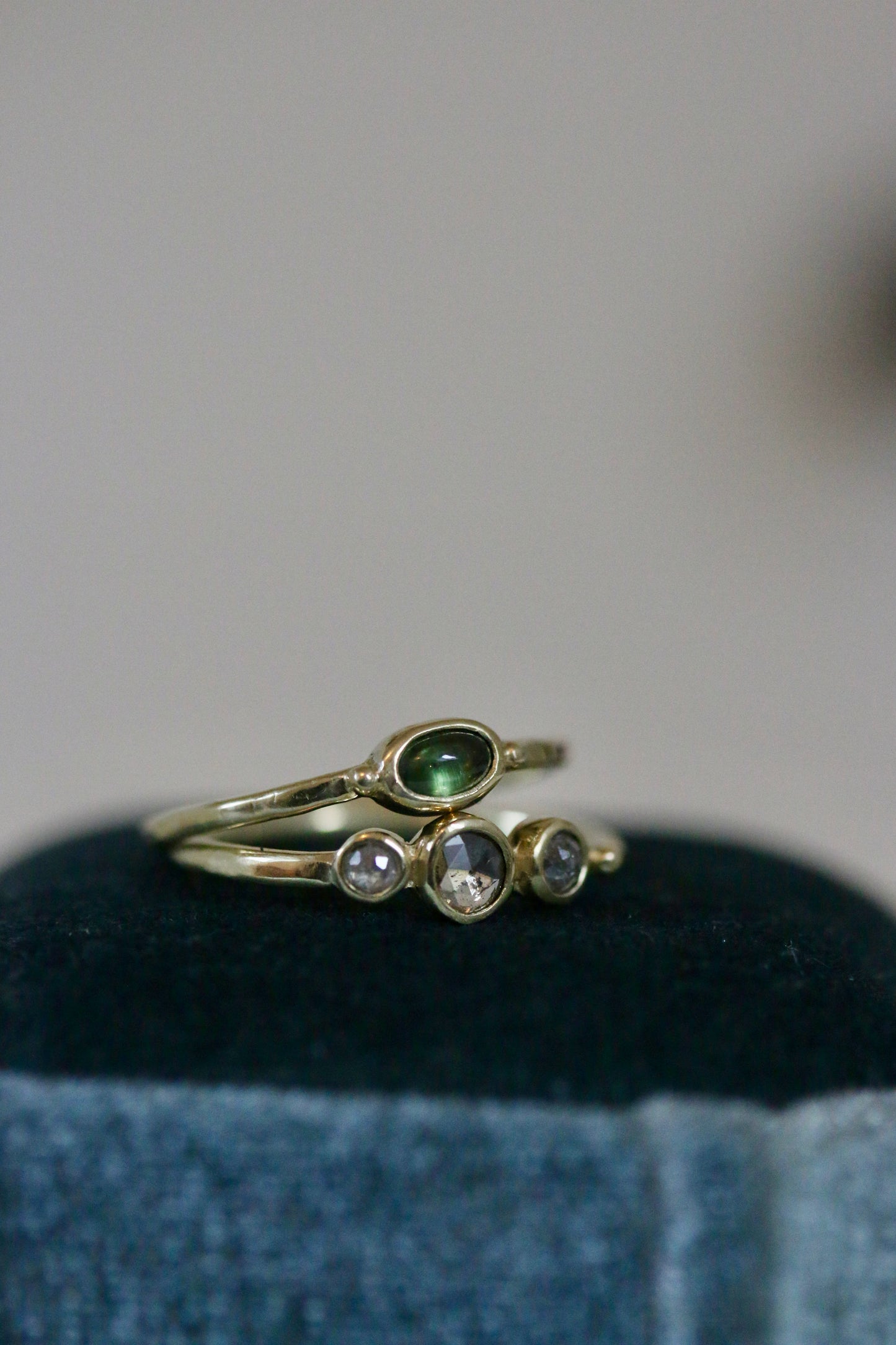 Groene saffier ring