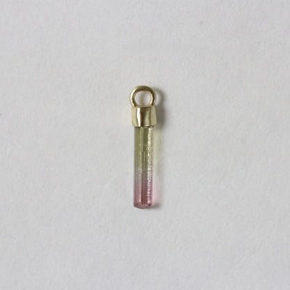Mini ruwe roze & watermeloen toermalijn charm