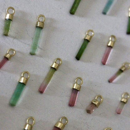 Mini ruwe roze & watermeloen toermalijn charm