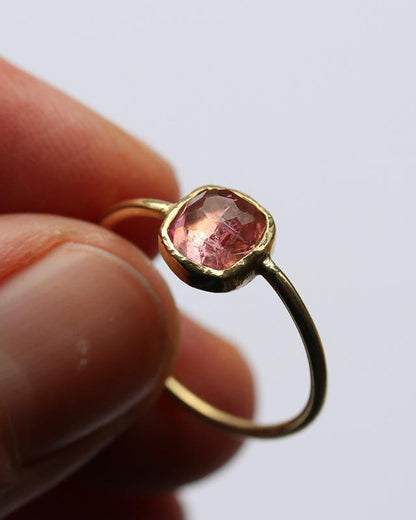 Rubeliet ring